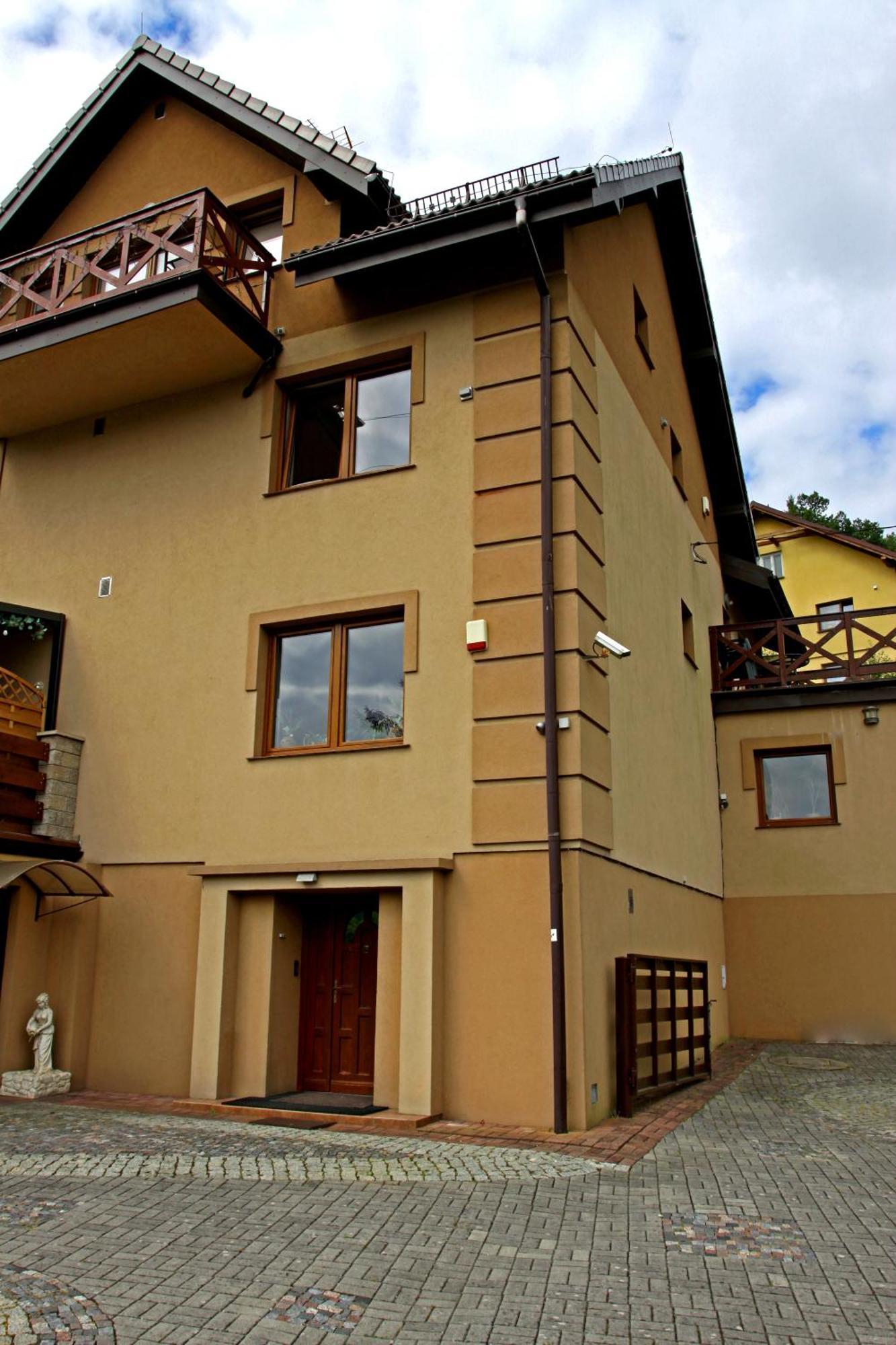 Dom W Gorach "Tresna" Hotel Ngoại thất bức ảnh